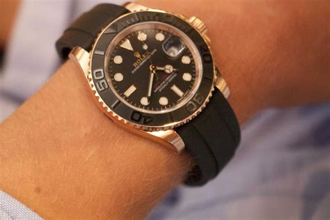 rolex rozowy|Rolex everose gold.